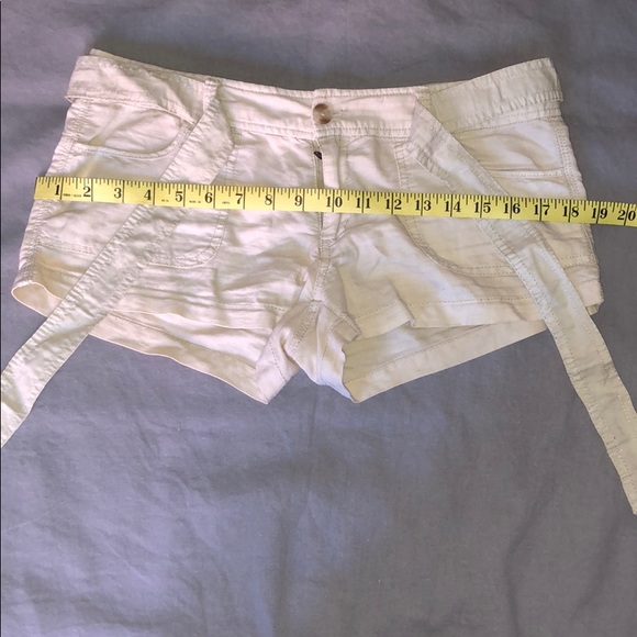 AEROPOSTALE SAND COLORED SHORT SHORTS - Picture 5 of 6